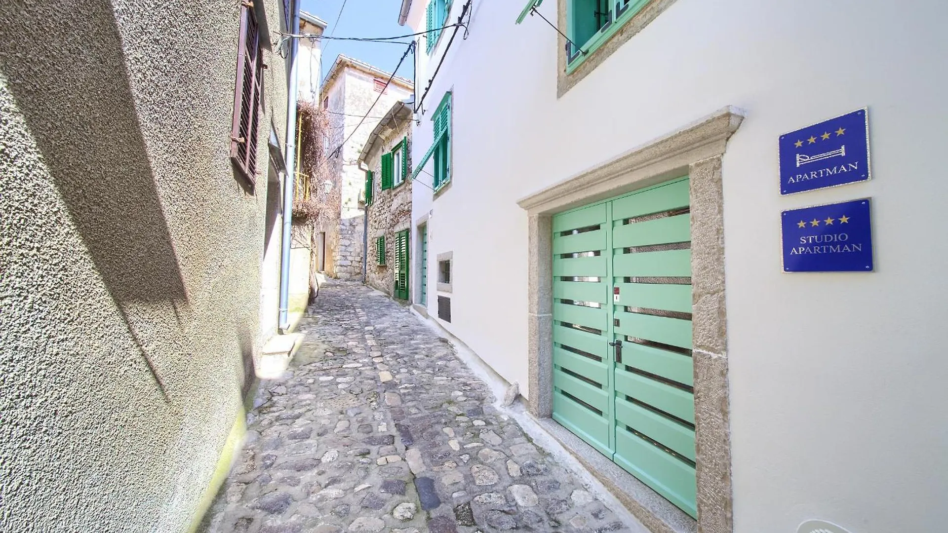Apartment Bastinica Krk Studio Ap 1, Oldtown, Citycenter Krk Town